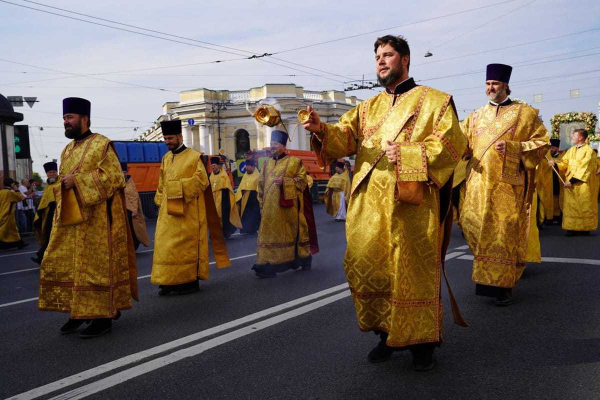 В Санкт-Петербурге прошёл Крестный ход в честь Александра Невского