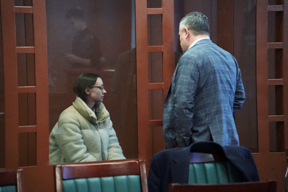 Выборгский районный суд арестовал поджигательницу пункта сбора помощи участникам СВО